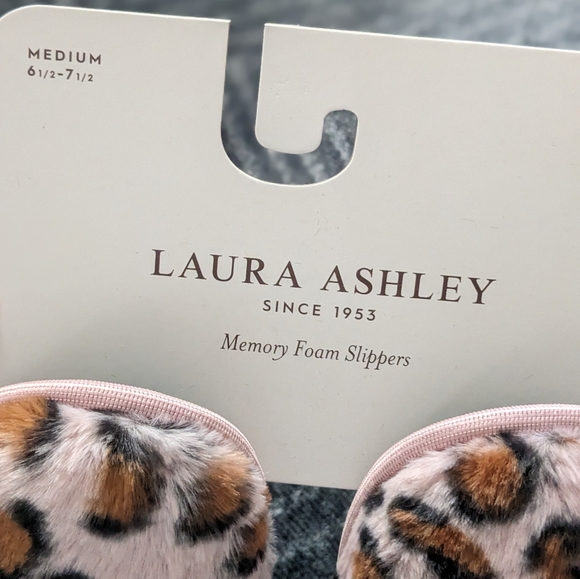 Laura Ashley Memory foam Slippers - Picture 7 of 9